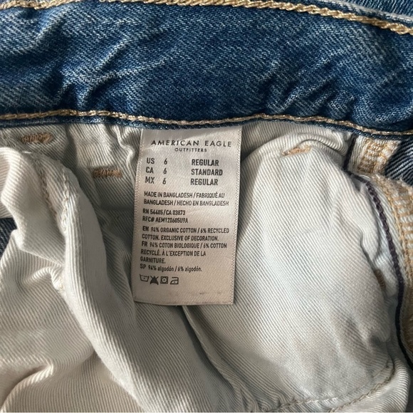 American Eagle Outfitters Stretch Mom Jean - Picture 11 of 12